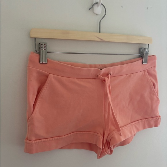 H&M Light Pink Mini Shorts - Picture 2 of 4